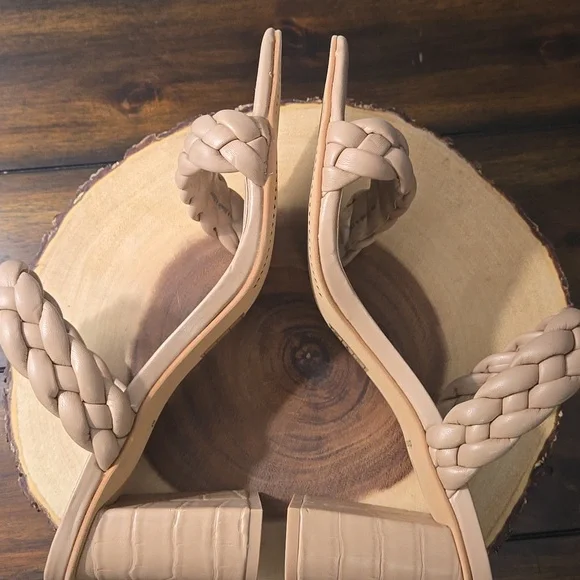 DOLCE VITA Paily Heeled Sandal  Cream Sz 9 Square Toe - Picture 8 of 12